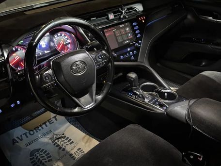 Toyota Camry, 2018 — фото 8