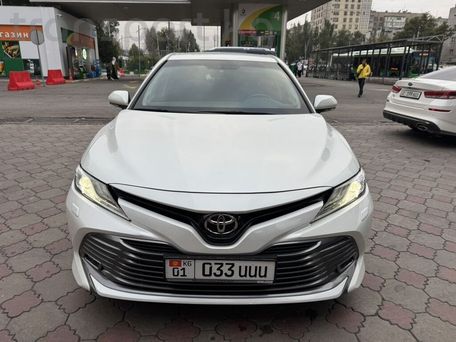Toyota Camry, 2018 — фото 1