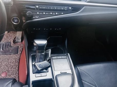Lexus ES, 2020 — сүрөт 9