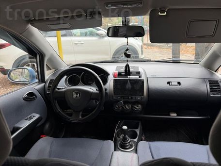 Honda Fit, 2005