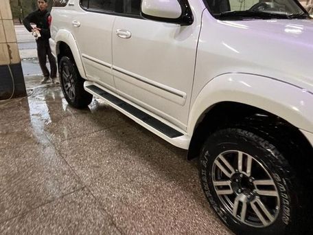 Toyota Sequoia, 2005 — photo 1