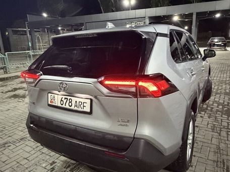 Toyota RAV4, 2020 — photo 4