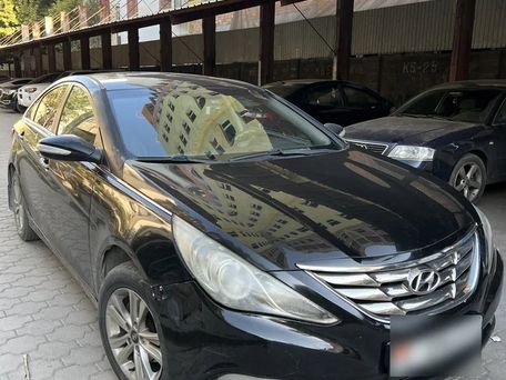 Hyundai Sonata, 2010