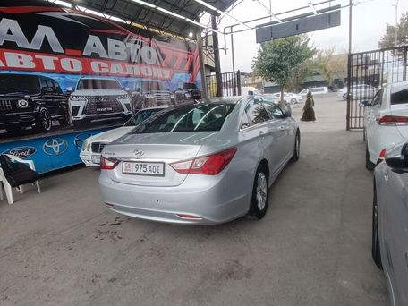 Hyundai Sonata, 2011 — сүрөт 2
