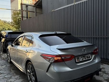 Toyota Camry, 2018 — 照片 5