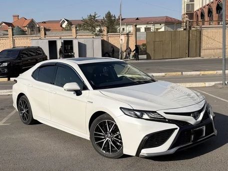 Toyota Camry, 2022 — photo 3