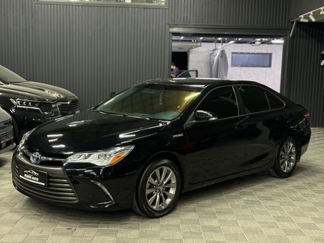 Toyota Camry, 2016