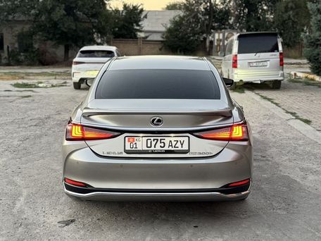 Lexus ES, 2021 — photo 5