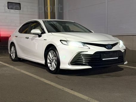 Toyota Camry, 2022 — фото 2