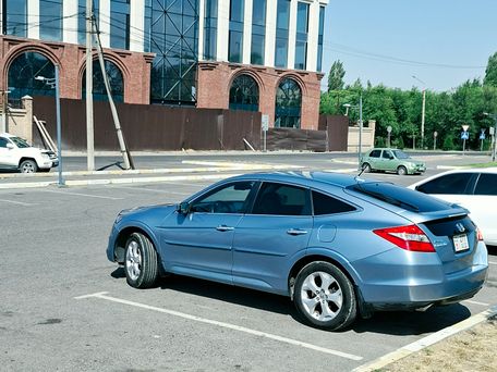 Honda Crosstour, 2010 — сүрөт 5