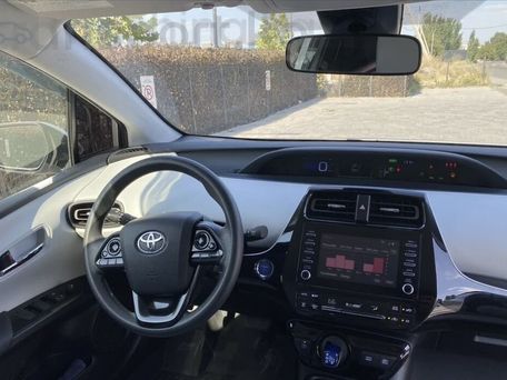 Toyota Prius, 2018 — photo 3