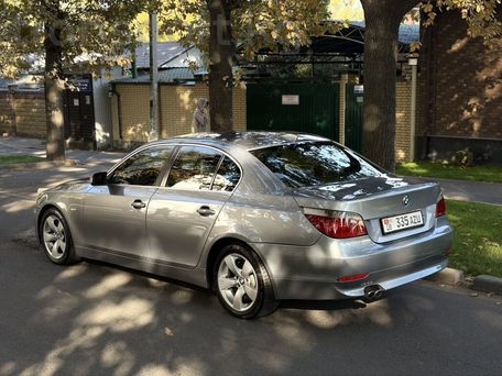 BMW 5 Series, 2005 — photo 2