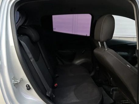 Chevrolet Spark, 2018 — 照片 9