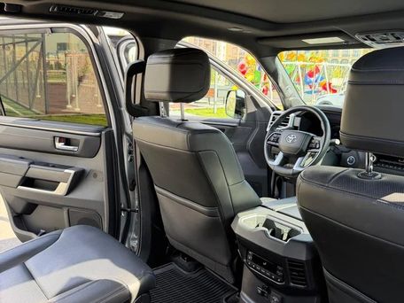 Toyota Sequoia, 2023 — сүрөт 8