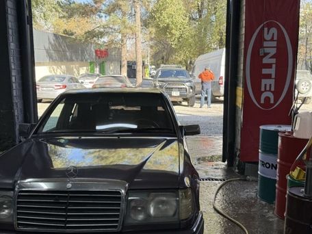 Mercedes-Benz W124, 1992 — сүрөт 2