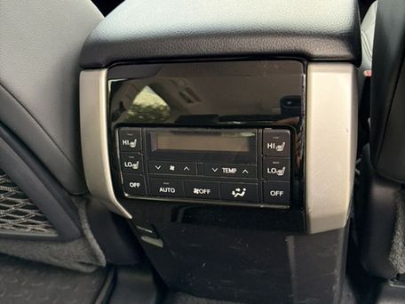Toyota Land Cruiser Prado, 2022 — 照片 8