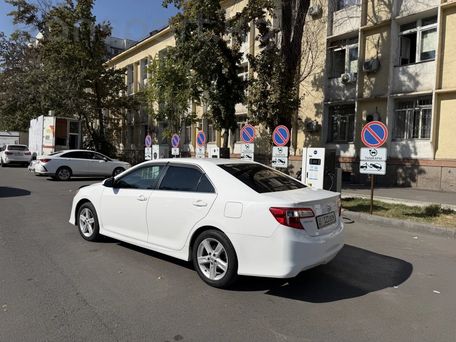 Toyota Camry, 2014 — сүрөт 2