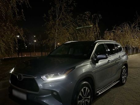 Toyota Highlander, 2021 — photo 1