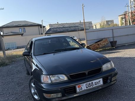 Toyota Carina E, 1997 — 照片 1