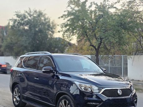 SsangYong Rexton, 2017 — photo 2