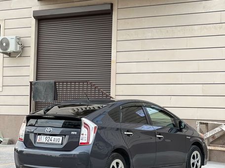 Toyota Prius, 2013 — фото 6