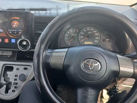 Toyota Wish, 2003 — photo 9