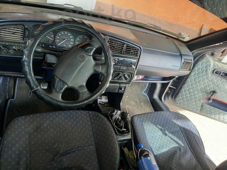 Volkswagen Passat, 1993 — photo 3