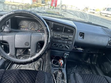Volkswagen Passat, 1992 — сүрөт 18