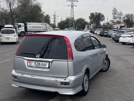 Honda Stream, 2001 — 照片 2