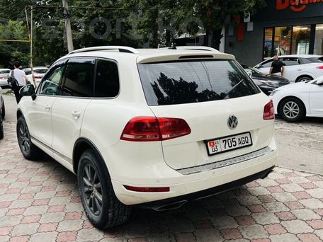 Volkswagen Touareg, 2010 — фото 15
