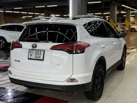 Toyota RAV4, 2015 — 照片 6