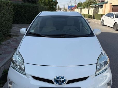 Toyota Prius, 2015 — фото 1