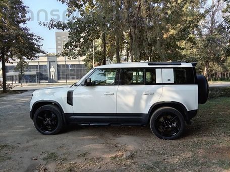 Land Rover Defender, 2024 — photo 7