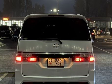 Honda Stepwgn, 2008 — photo 4