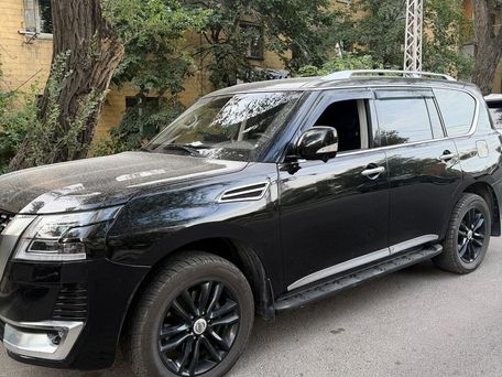 Nissan Patrol, 2010 — 照片 3