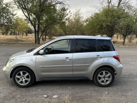 Toyota Ist, 2002 — сүрөт 6