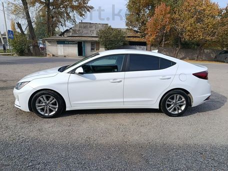 Hyundai Elantra, 2018 — photo 5