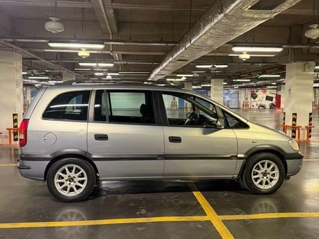 Opel Zafira, 2001 — 照片 2