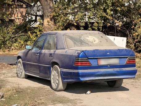 Mercedes-Benz W124, 1989 — фото 2