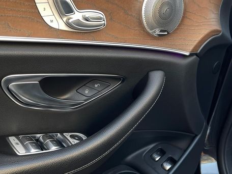 Mercedes-Benz E-Class, 2021 — photo 6