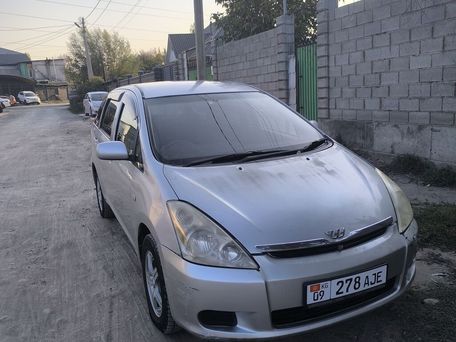 Toyota Wish, 2003 — сүрөт 1