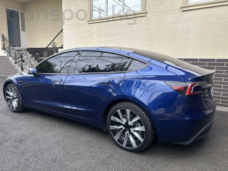 Tesla Model 3, 2025 — 照片 2