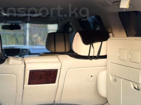 Lexus LX, 2010 — photo 9