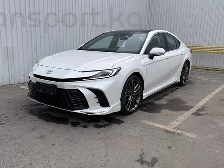 Toyota Camry, 2025 — фото 2