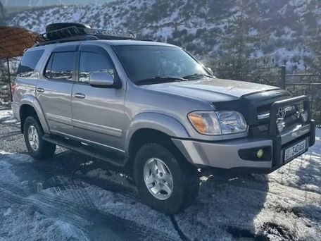 Toyota Sequoia, 2005 — photo 2