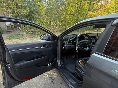 Hyundai Avante, 2019 — сүрөт 12