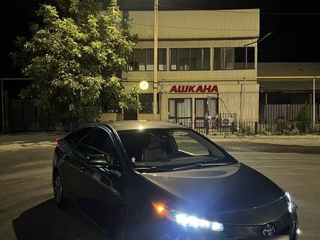 Toyota Prius, 2018 — фото 2