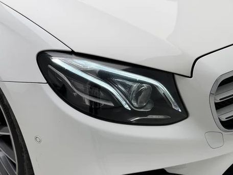 Mercedes-Benz E-Класс, 2018 — 照片 5