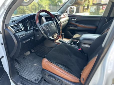 Lexus LX, 2012 — photo 9