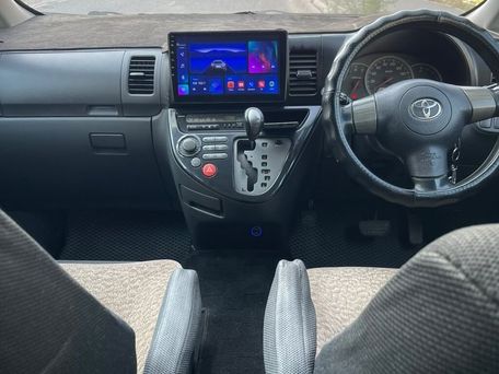 Toyota Wish, 2004 — photo 7